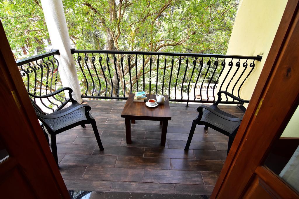 Park Lane 88 Apartments Negombo Esterno foto